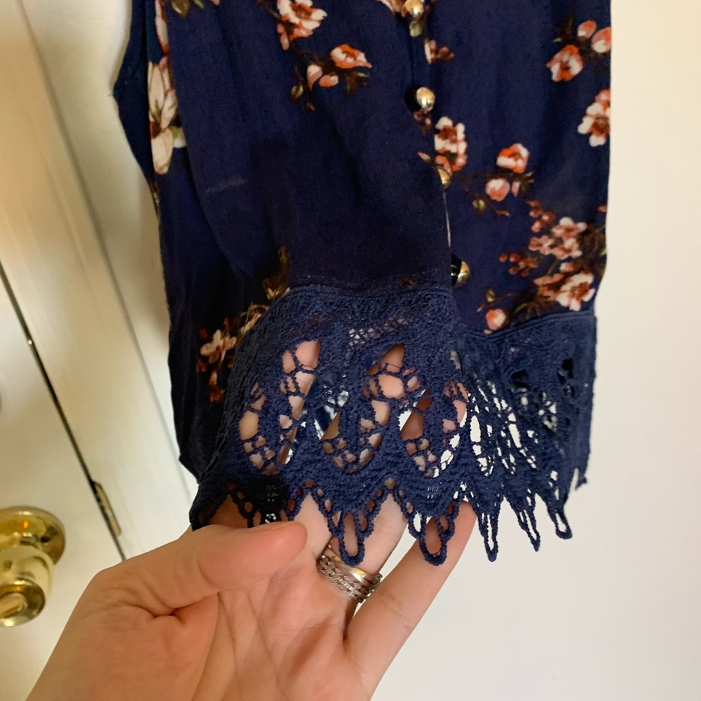 Blue floral crop top